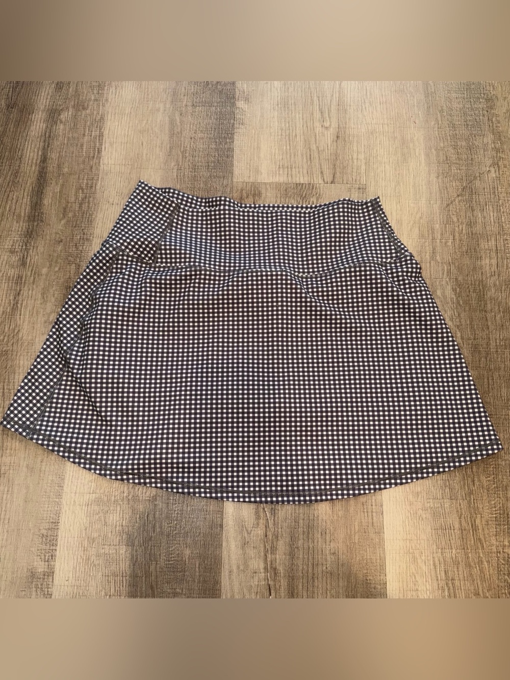 Vuori Volley Skirt Black and White Gingham attached shorts - Picture 2 of 3